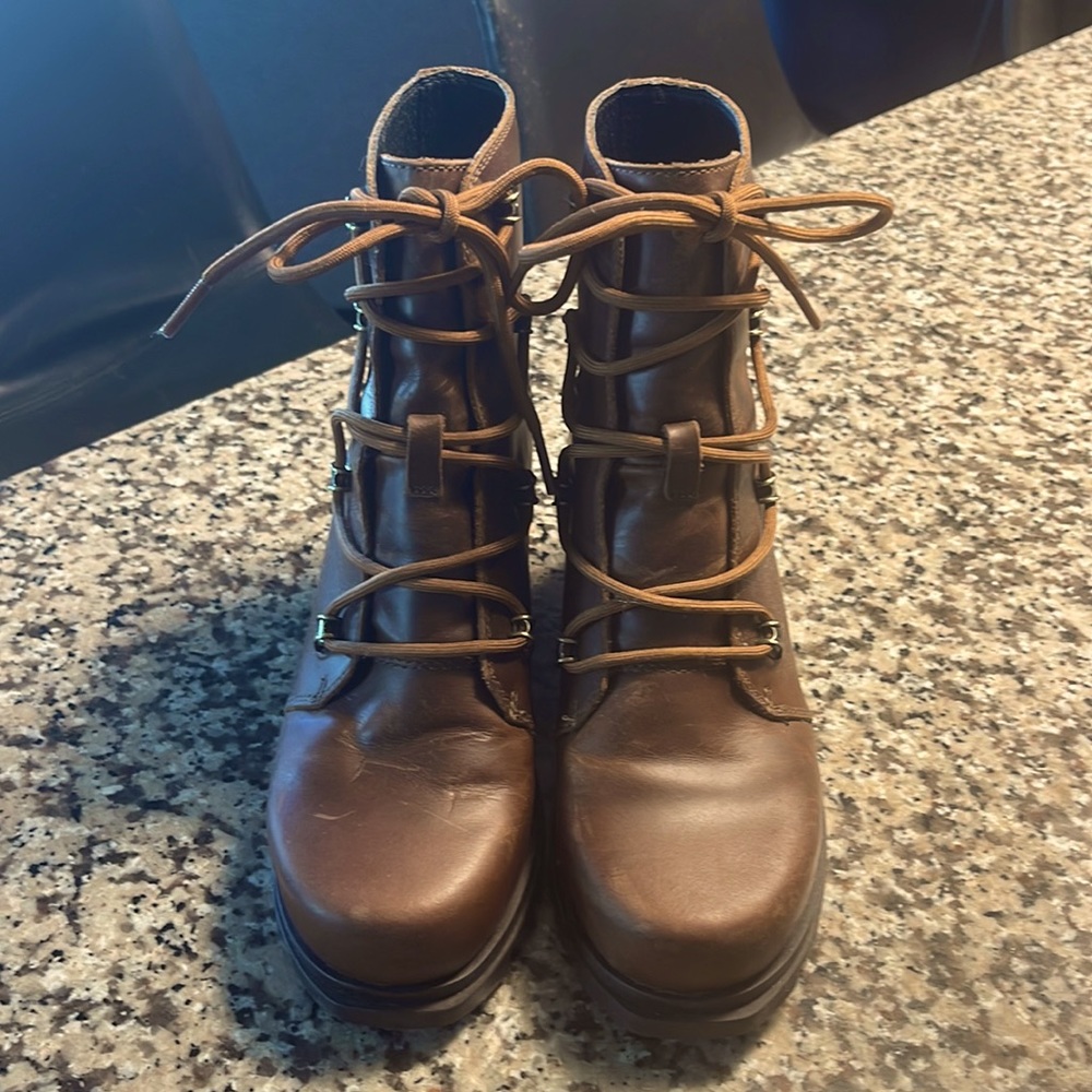 Sorel Joan of Artic boots 7.5